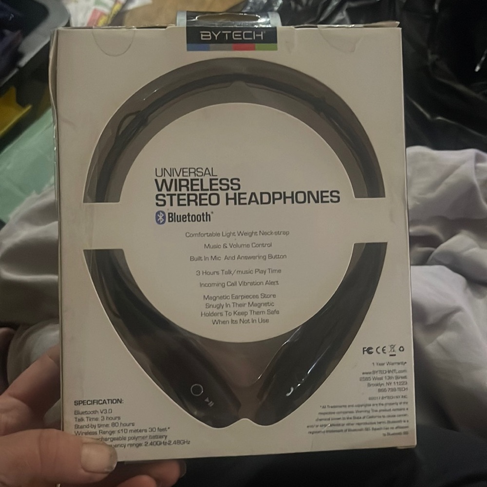 Active wireless, sports, headphones